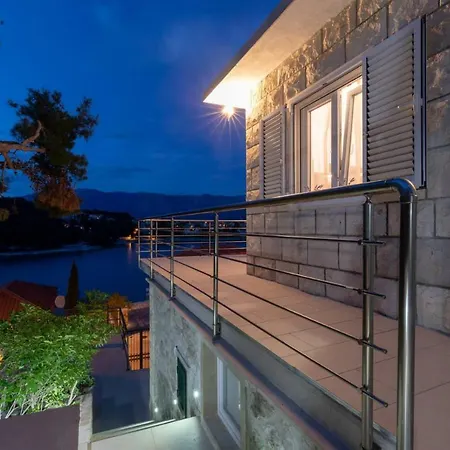 Puntinak Apartment *
